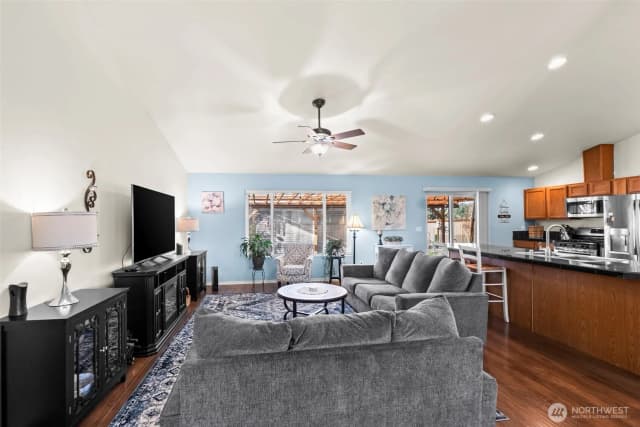 Property photo for 810 Cody Street Se, Rainier photo 5