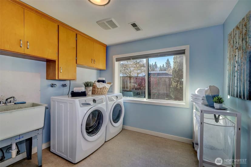 Property photo for 1419 179th Place Ne, Bellevue photo 29