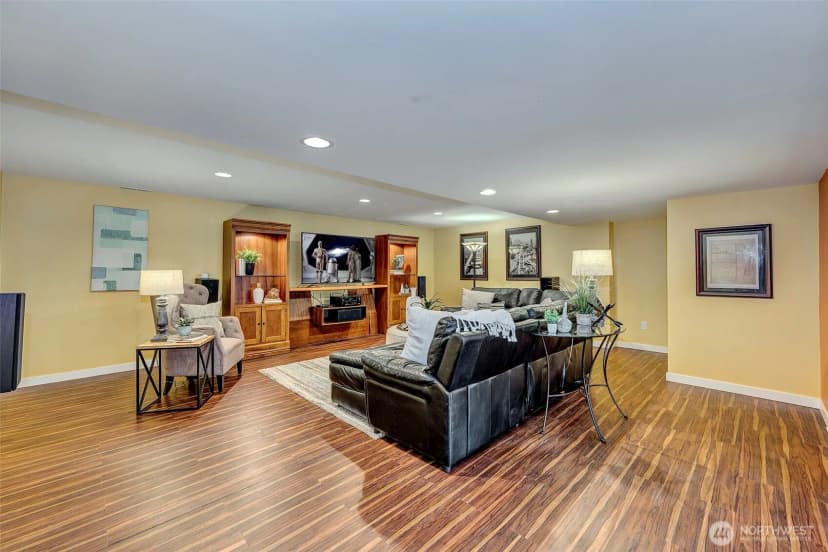 Property photo for 1419 179th Place Ne, Bellevue photo 25