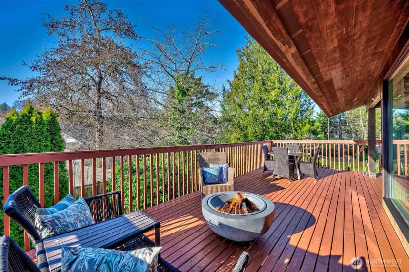 Property photo for 1419 179th Place Ne, Bellevue photo 32