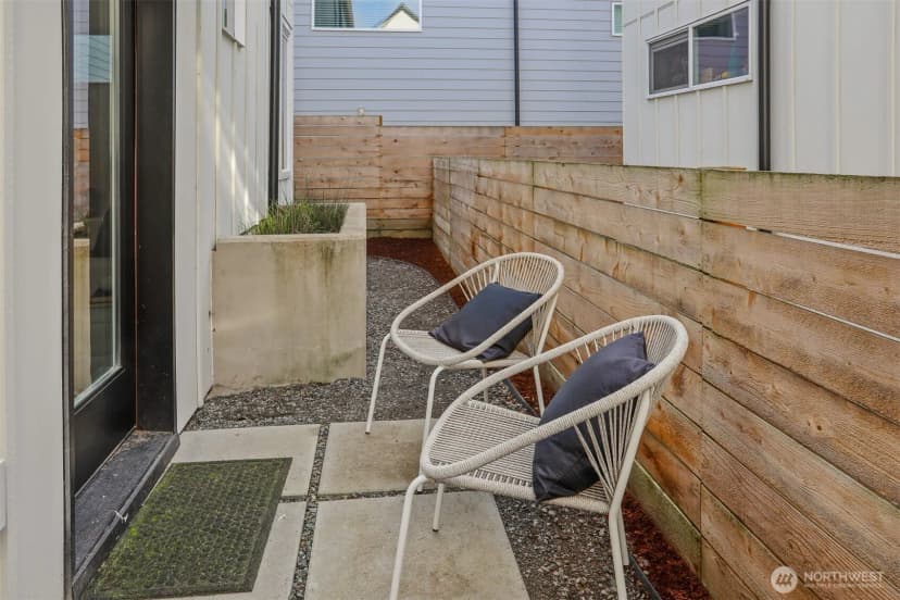 Property photo for 10344 Wallingford Avenue N, Seattle photo 27