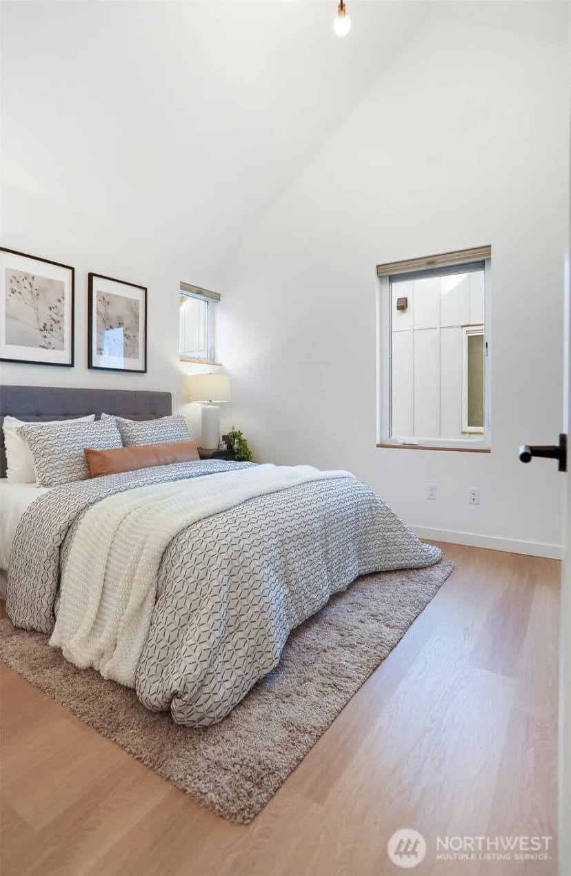 Property photo for 10344 Wallingford Avenue N, Seattle photo 19