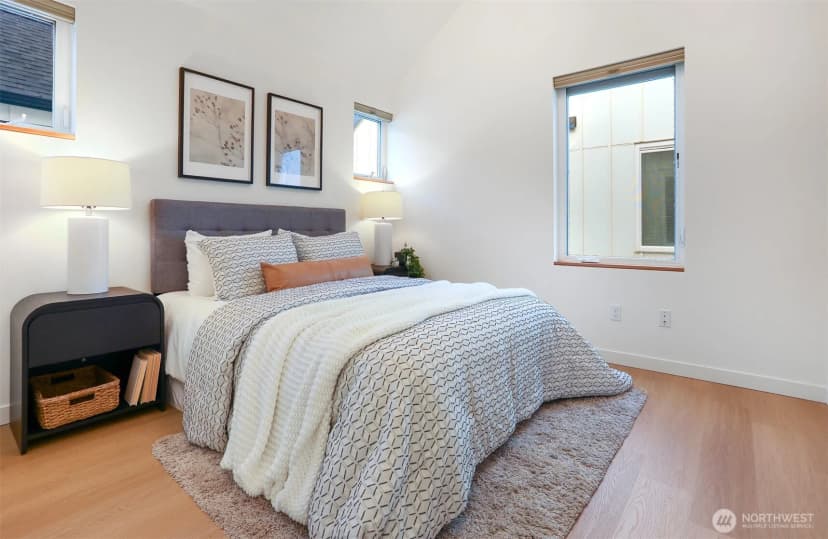 Property photo for 10344 Wallingford Avenue N, Seattle photo 17