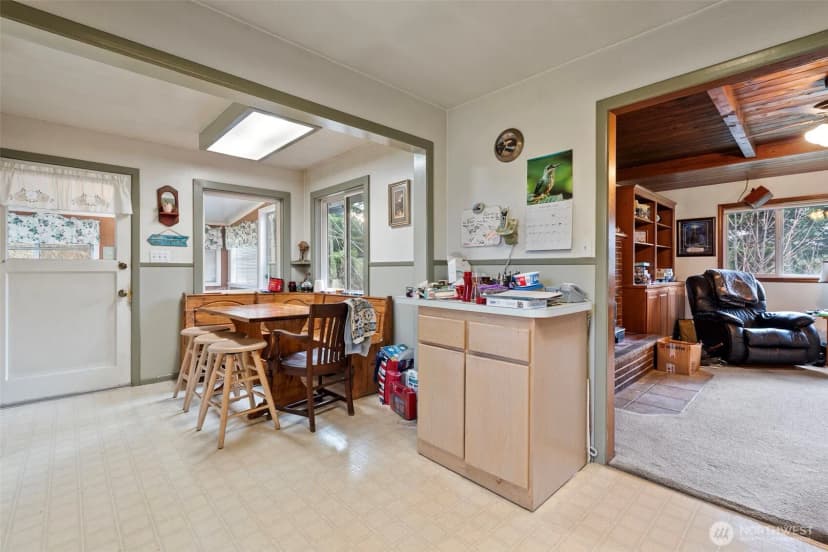 Property photo for 9431 Pipeline Road E, Puyallup photo 7