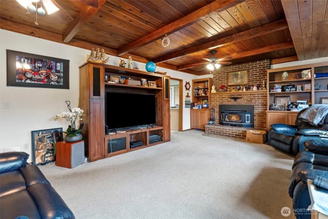 Property photo for 9431 Pipeline Road E, Puyallup photo 4
