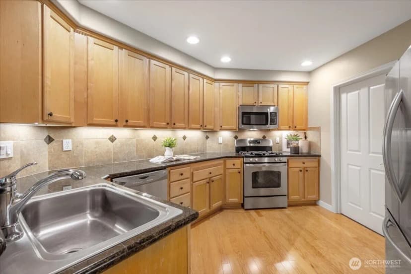 Property photo for 8500 Main Street #f212, Edmonds photo 11