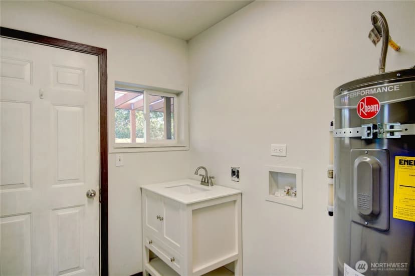Property photo for 8739 F And S Grade Rd, Sedro Woolley photo 11