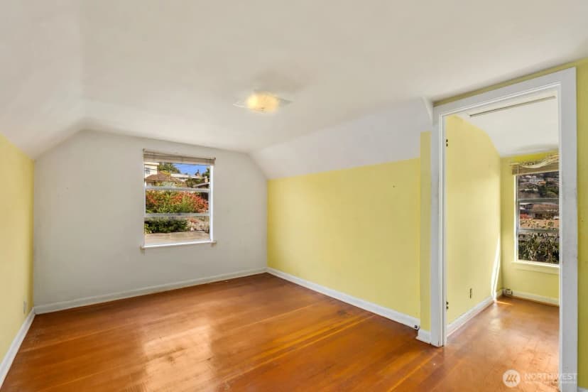Property photo for 12249 Shorewood Drive Sw, Burien photo 23