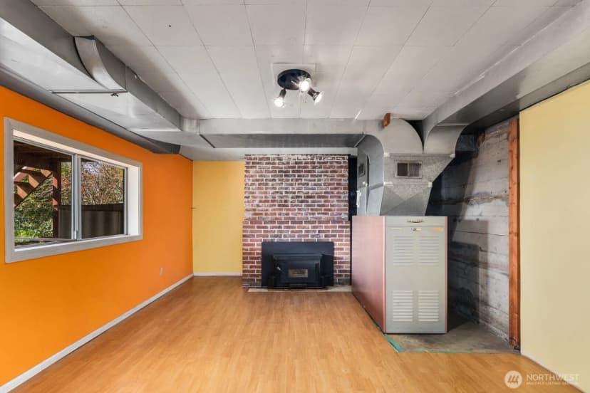 Property photo for 12249 Shorewood Drive Sw, Burien photo 25