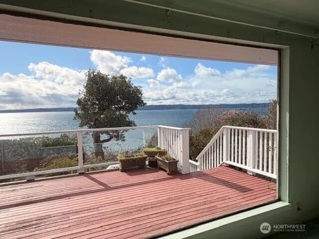 Property photo for 12249 Shorewood Drive Sw, Burien photo 11