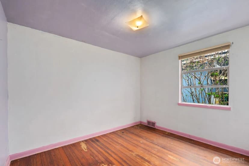 Property photo for 12249 Shorewood Drive Sw, Burien photo 21