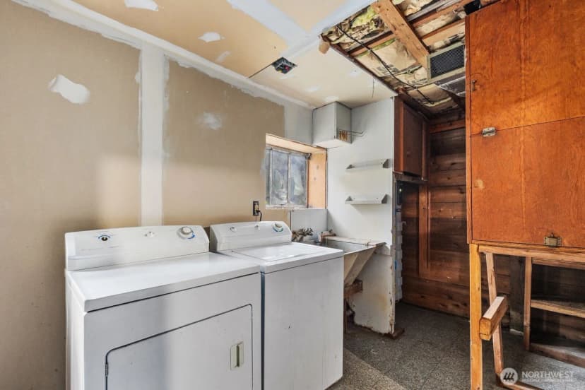 Property photo for 12249 Shorewood Drive Sw, Burien photo 27
