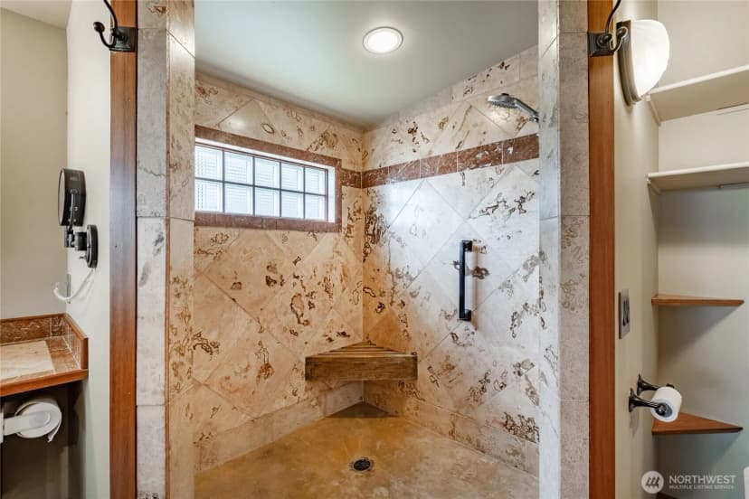 Property photo for 5727 Nakat Way, Blaine photo 21