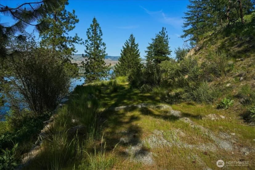 Property photo for 7365 Ridgeview Drive, Chelan photo 4