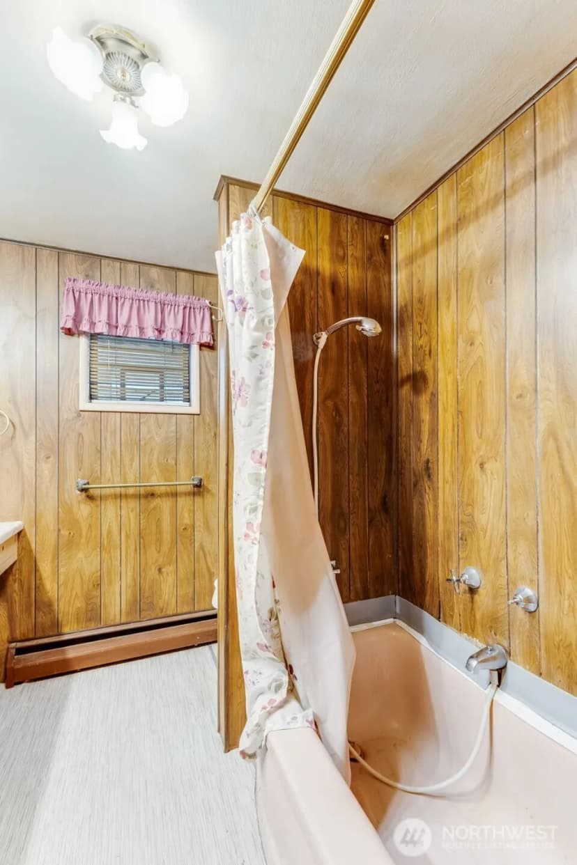 Property photo for 1319 Wood Avenue, Sumner photo 12