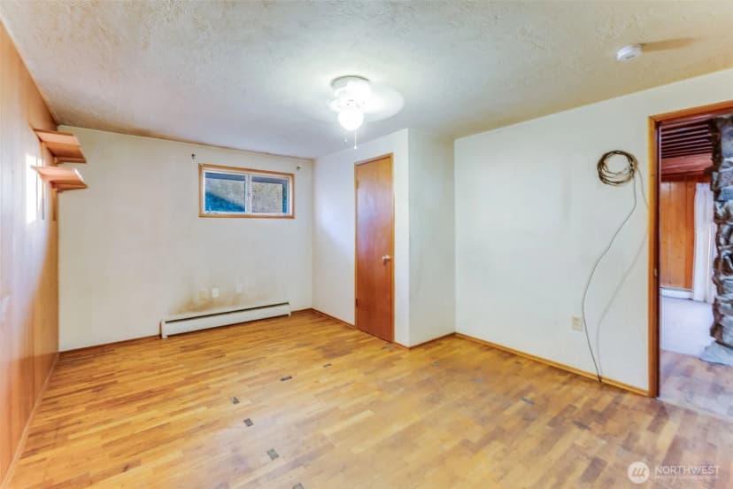 Property photo for 1319 Wood Avenue, Sumner photo 18