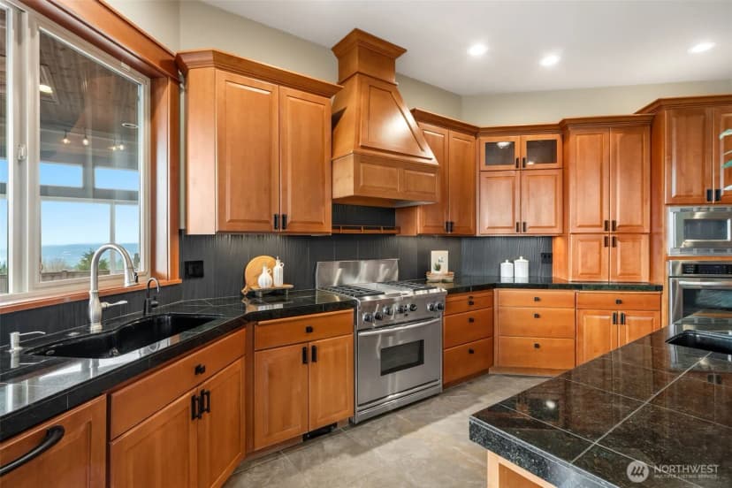 Property photo for 714 Sommerset Road, Woodland photo 16