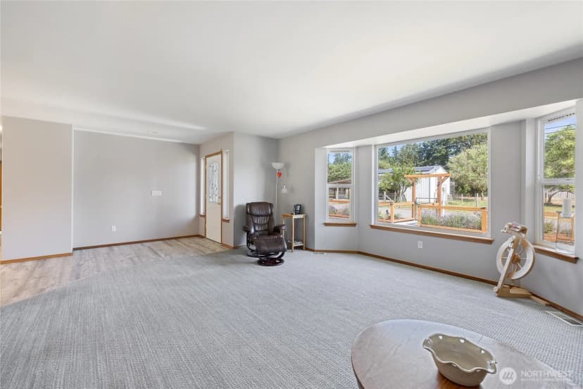 Property photo for 4004 50th Street Ct E, Tacoma photo 8