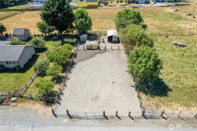 Property photo for 4004 50th Street Ct E, Tacoma photo 5