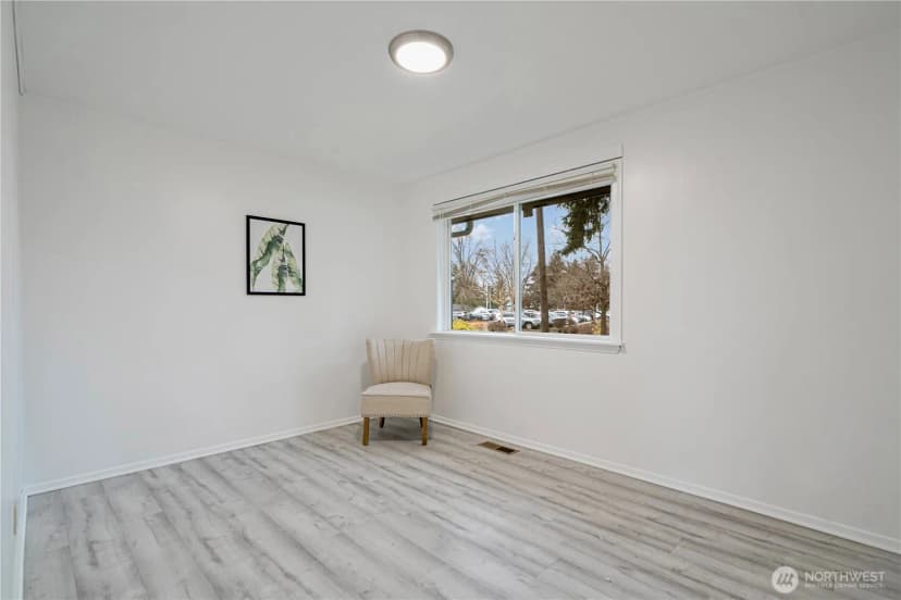 Property photo for 2807 Ne 16th Street, Renton photo 16