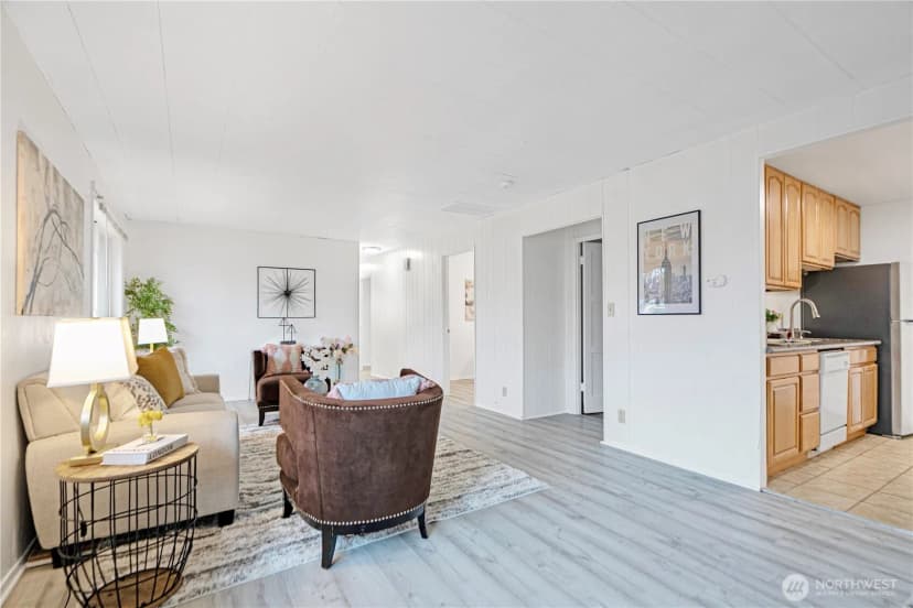 Property photo for 2807 Ne 16th Street, Renton