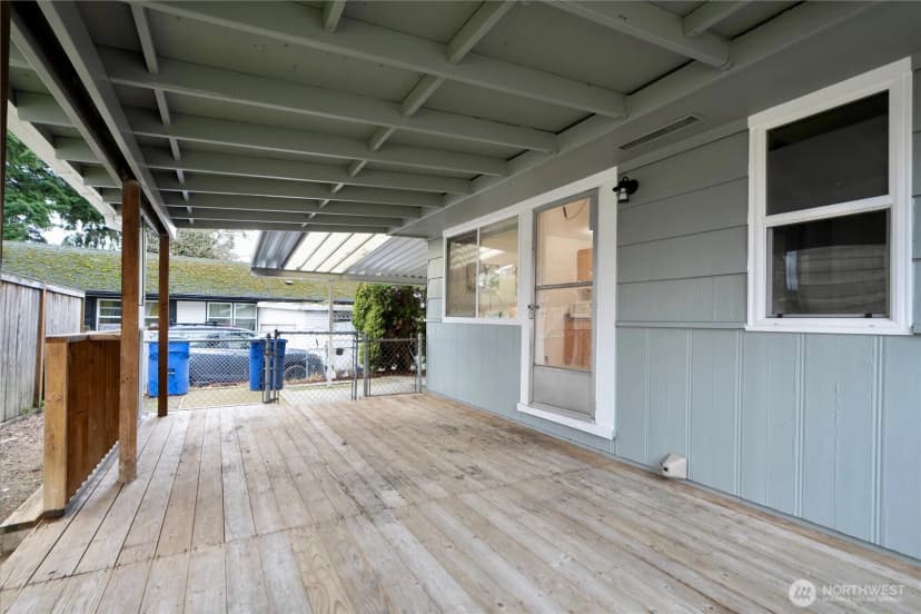 Property photo for 2807 Ne 16th Street, Renton photo 23