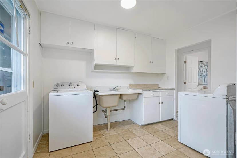 Property photo for 2807 Ne 16th Street, Renton photo 21