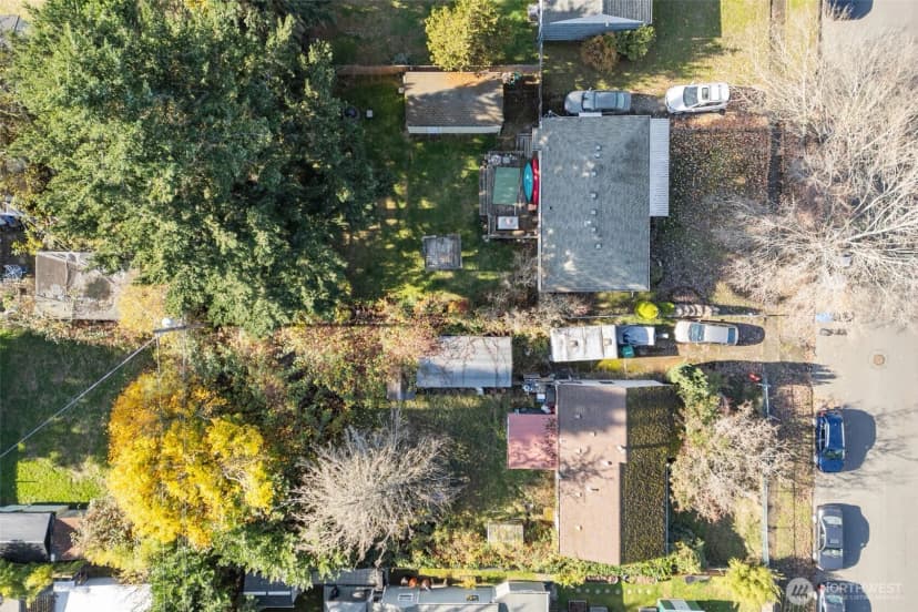 Property photo for 190 Xx 10th (assemblage) Avenue Ne, Shoreline photo 12