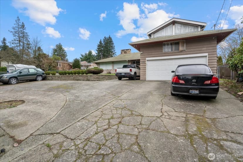 Property photo for 16545 Des Moines Memorial Drive S, Burien photo 19