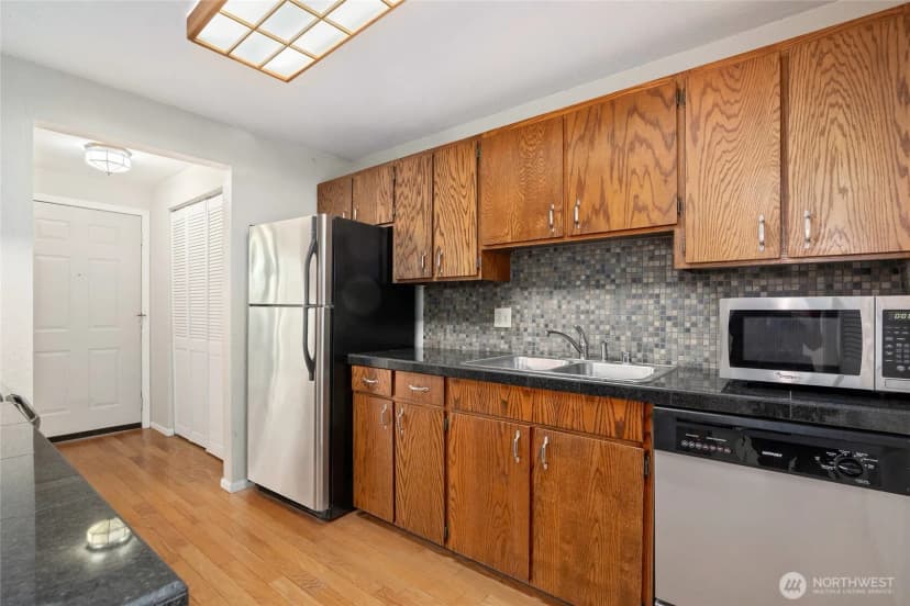 Property photo for 9474 Redmond Woodinville Road Ne #a#303, Redmond photo 13