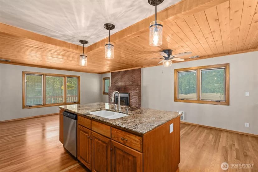 Property photo for 1381 Little Twin Lakes Road, Colville photo 12