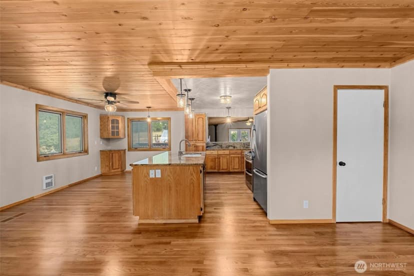 Property photo for 1381 Little Twin Lakes Road, Colville photo 10