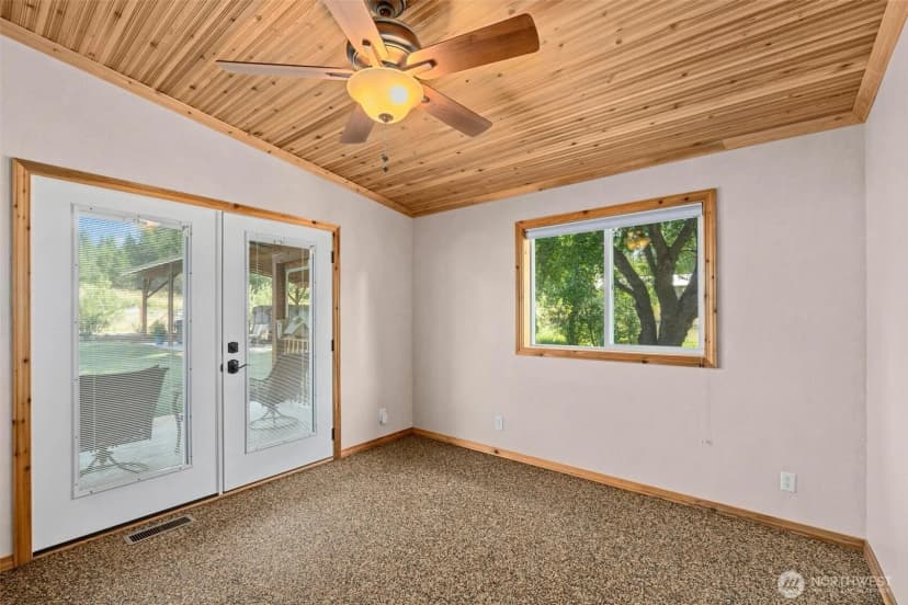 Property photo for 1381 Little Twin Lakes Road, Colville photo 24