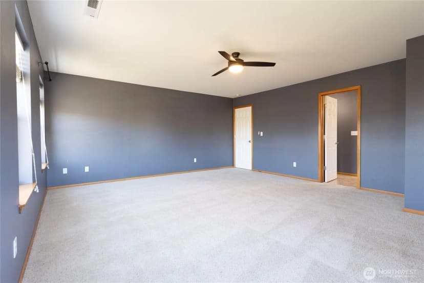 Property photo for 1877 Emerald Way, Lynden photo 19