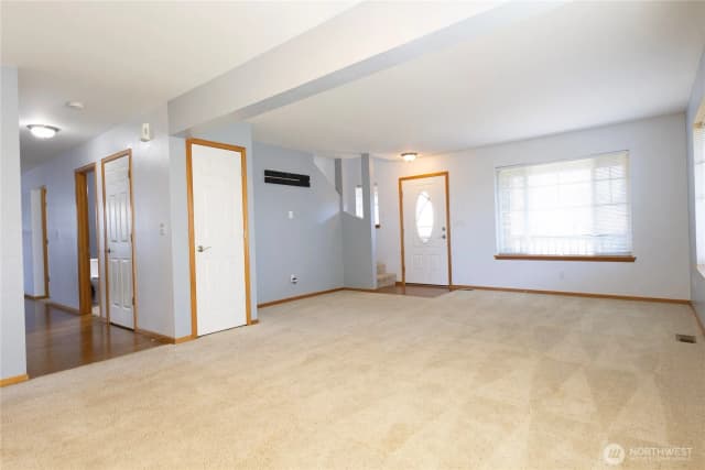 Property photo for 1877 Emerald Way, Lynden photo 4