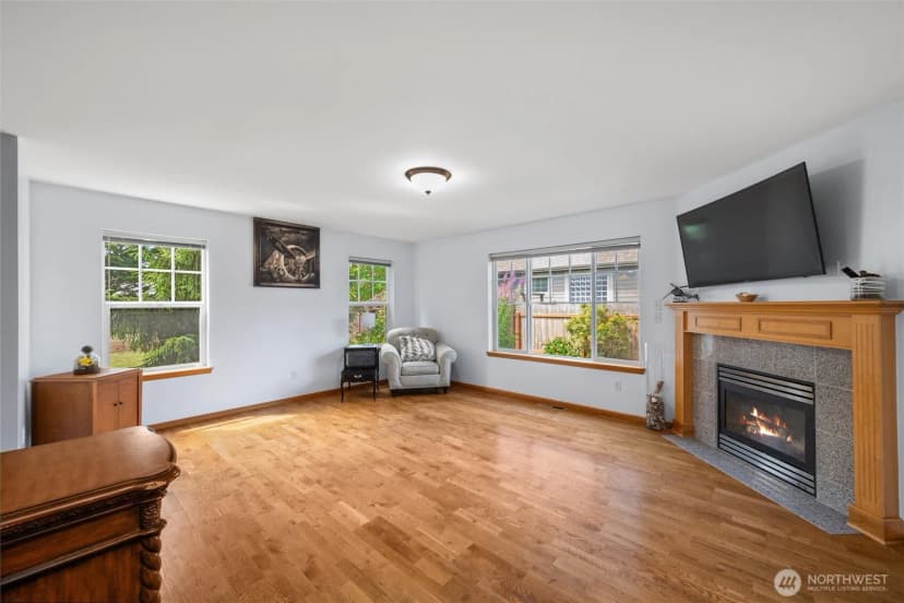 Property photo for 1877 Emerald Way, Lynden photo 9