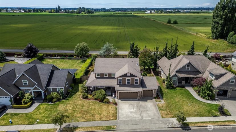 Property photo for 1877 Emerald Way, Lynden photo 32