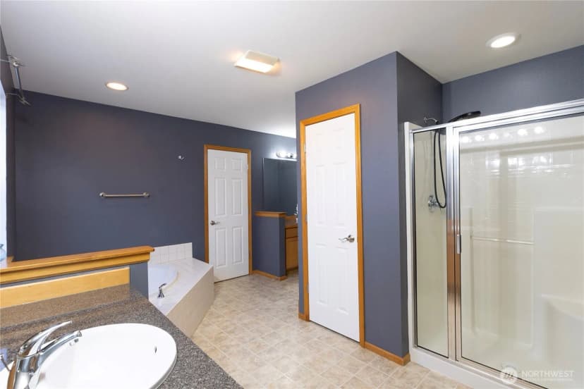 Property photo for 1877 Emerald Way, Lynden photo 21