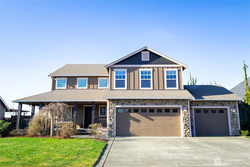 Property photo for 1877 Emerald Way, Lynden