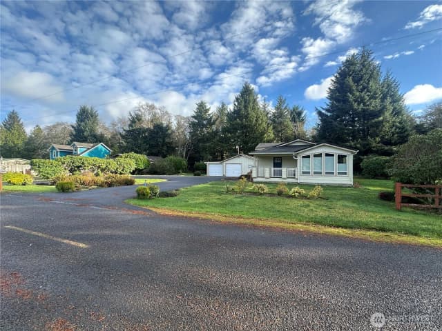 Property photo for 32110 T Pl, Ocean Park photo 3