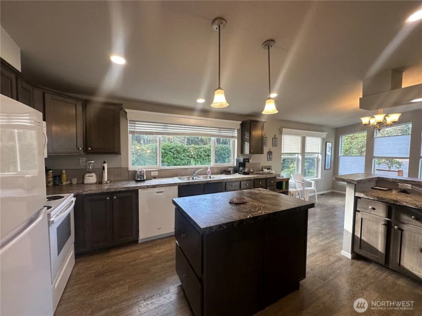 Property photo for 32110 T Pl, Ocean Park photo 12