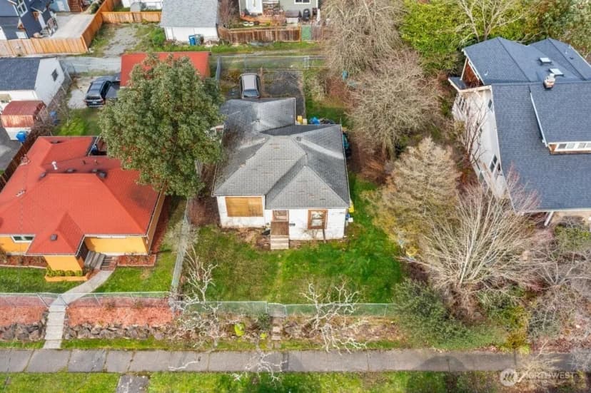 Property photo for 3910 S Morgan Street, Seattle photo 4