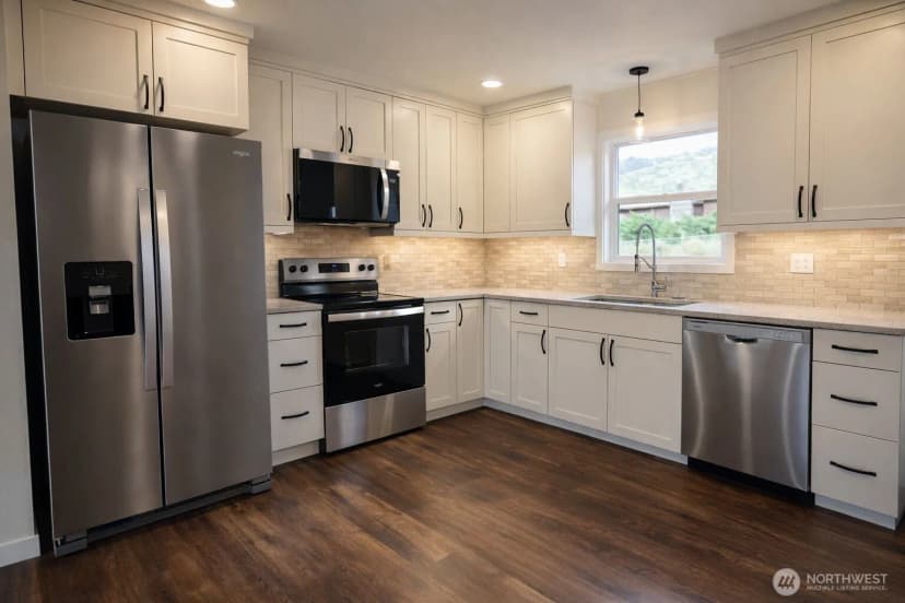 Property photo for 919 E Johnson Avenue, Chelan photo 10