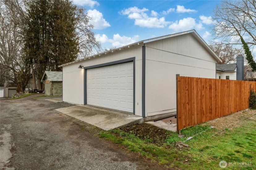 Property photo for 564 S 1st Street, Walla Walla photo 29