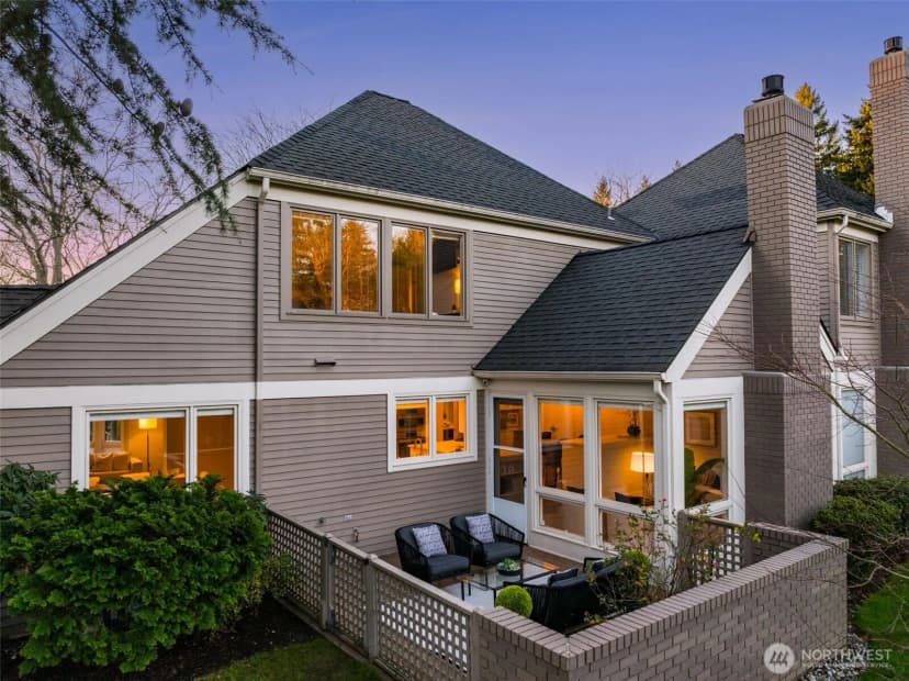 Property photo for 1778 Bellevue Way Ne, Bellevue photo 6