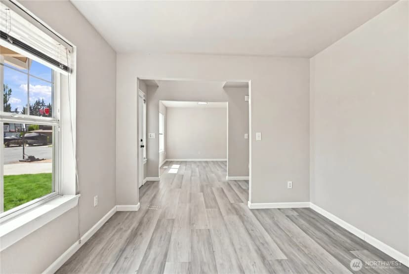 Property photo for 2301 148th Street E, Tacoma photo 11