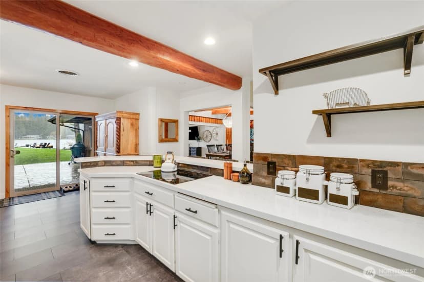 Property photo for 12528 Clear Lake North Road E, Eatonville photo 14