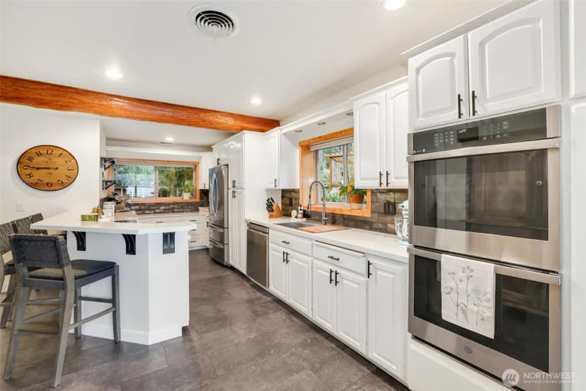 Property photo for 12528 Clear Lake North Road E, Eatonville photo 16