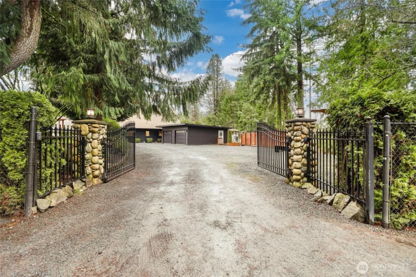 Property photo for 12528 Clear Lake North Road E, Eatonville photo 34