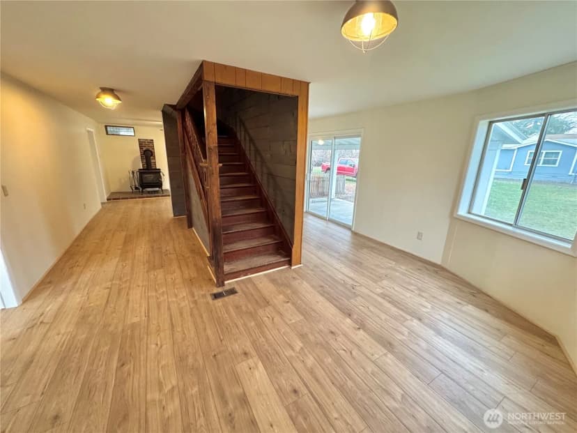 Property photo for 250 W Sixth Street, Waitsburg photo 9